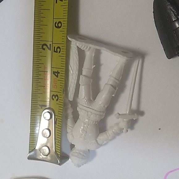 Vintage Gladiator Figurines- (Plastic) - Picture 15 of 15